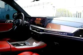 BMW X7 40 2023