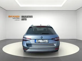 Škoda Superb Combi 2016
