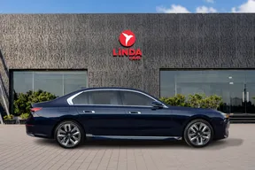 BMW 7 Series 740 2023