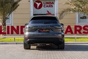 Porsche Cayenne 2023