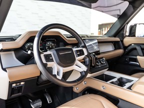 Land Rover Defender 110 2025