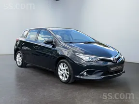 Toyota Auris 2016