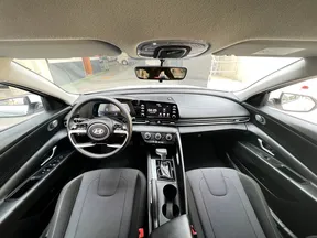 Hyundai Elantra / Avante 2025