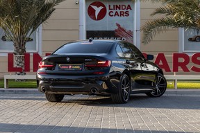 BMW 3 Series 330 2021