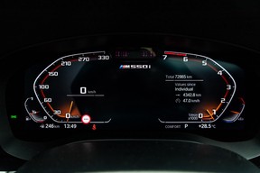BMW 5 Series M550 2022