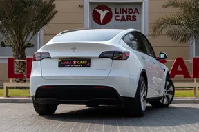 Tesla Model Y Long Range 2024