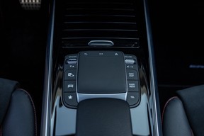 Mercedes-Benz EQA 350 2022