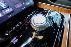 Jeep Grand Wagoneer 2023