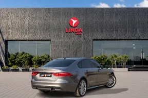 Jaguar XF 2020