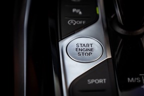 BMW 3 Series 330 2019