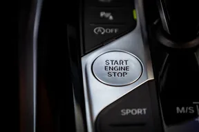 BMW 3 Series 330 2019