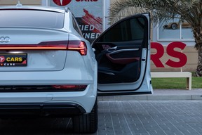 Audi e-tron S Sportback 2023