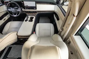 Lexus LM 350h 2024
