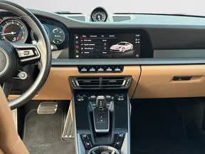 Porsche 911 Carrera 4 2024