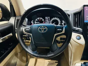 Toyota Land Cruiser 2020