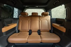 Land Rover Defender 130 2023