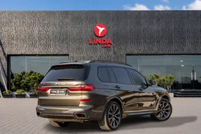 BMW X7 M50 2022