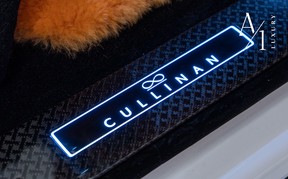 Rolls-Royce Cullinan Black Badge 2025