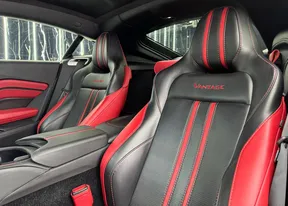 Aston Martin V8 Vantage 2019