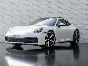 Porsche 911 Carrera 2024