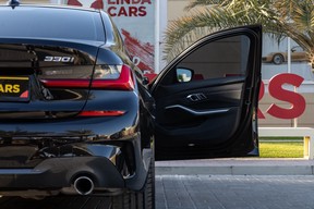 BMW 3 Series 330 2021