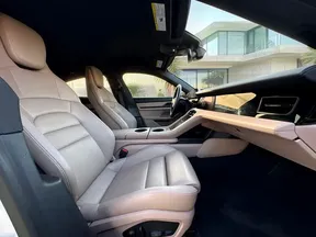 Porsche Taycan 2022