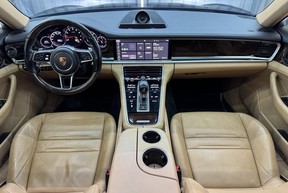 Porsche Panamera 4 Executive 2018