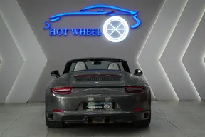 Porsche 911 Carrera GTS 2017