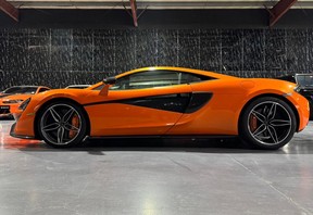 McLaren 570S 2016