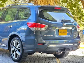 Nissan Pathfinder 2014