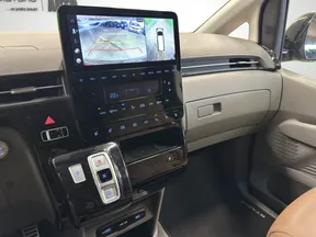 Hyundai Staria 2023
