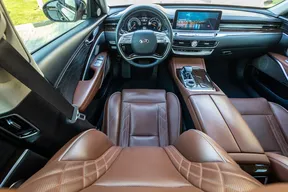 Kia K9 / K900 / Quoris 2020