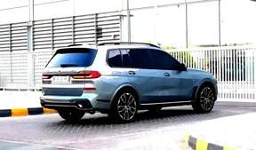BMW X7 40 2023
