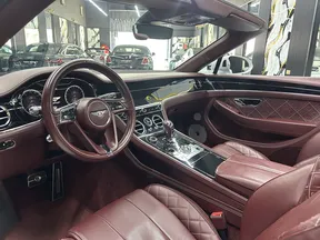 Bentley Continental GTC 2019