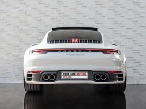 Porsche 911 Carrera 2024