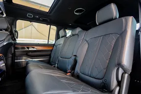 Jeep Grand Wagoneer 2023