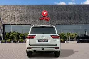 Toyota Land Cruiser 2024