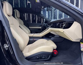 Porsche Taycan Turbo S 2024