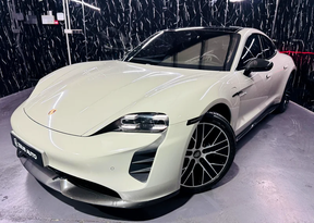 Porsche Taycan 4S 2022