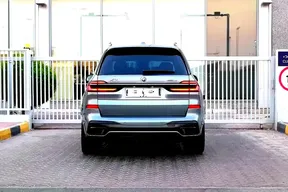 BMW X7 40 2023