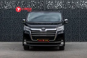 Toyota Granvia 2020