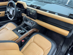 Land Rover Defender 90 2024