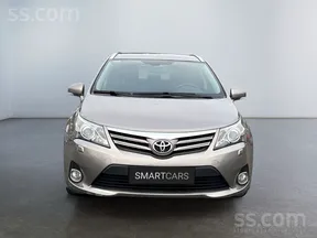 Toyota Avensis 2015