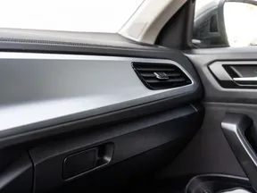 Volkswagen T-Roc 2024