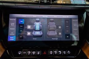 Jeep Grand Wagoneer 2023