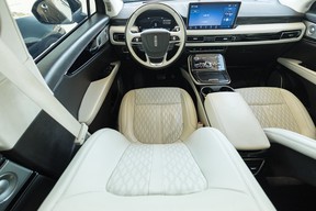 Lincoln Nautilus 2022