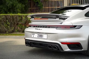 Porsche 911 Turbo S 2023