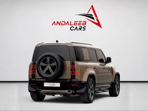 Land Rover Defender 110 2025