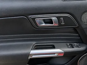 Ford Mustang 2021