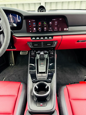 Porsche 911 Carrera GTS 2025